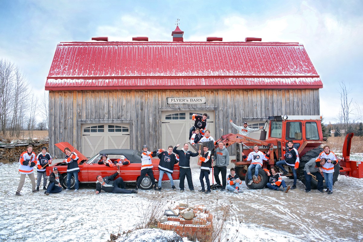 flyers_barn_blue_sky_MD_4x6.jpg